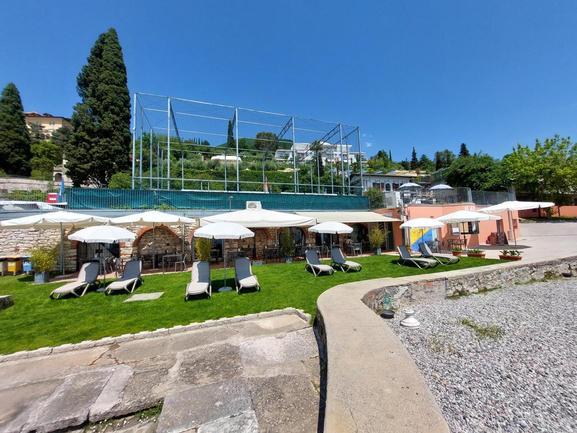 Pizzocolo Resort Fasano Gardone Riviera Buitenkant foto