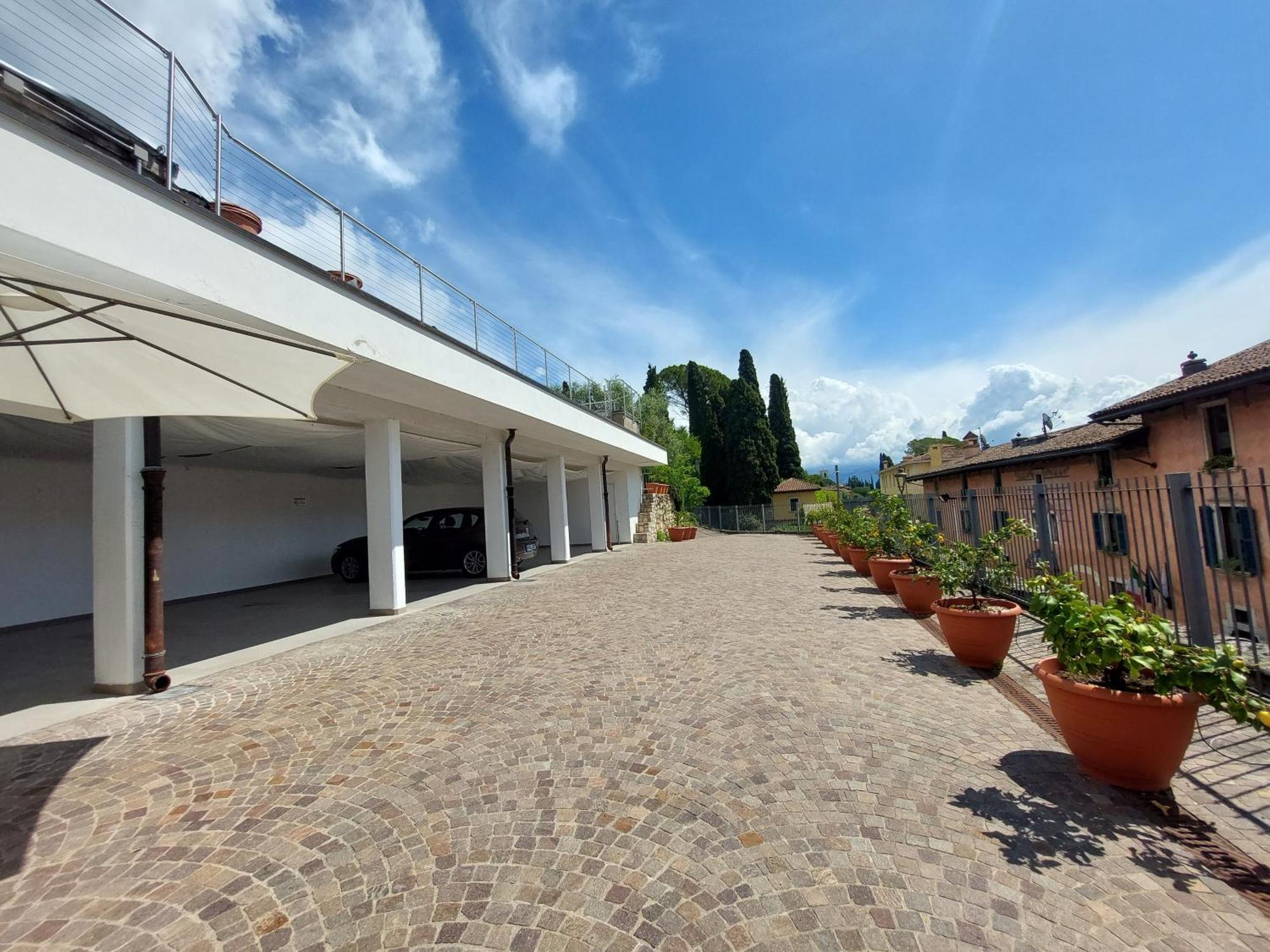 Pizzocolo Resort Fasano Gardone Riviera Buitenkant foto
